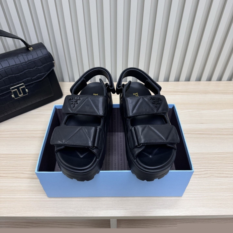 Pra*a sandals